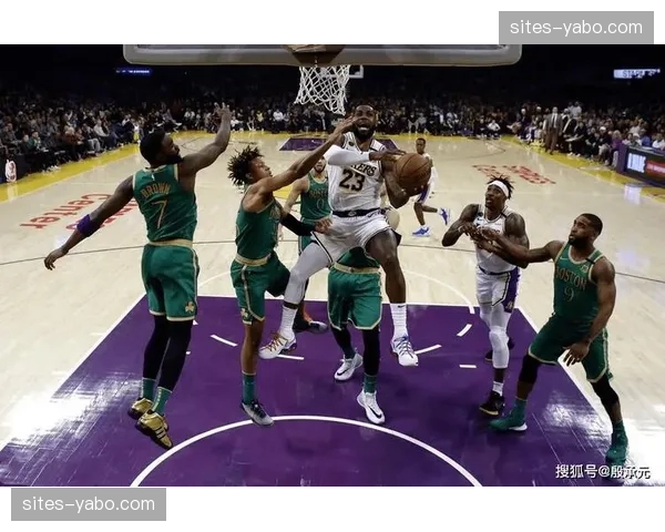 场均传球873.3次仍低于上赛季，短传增加但长传频率保持